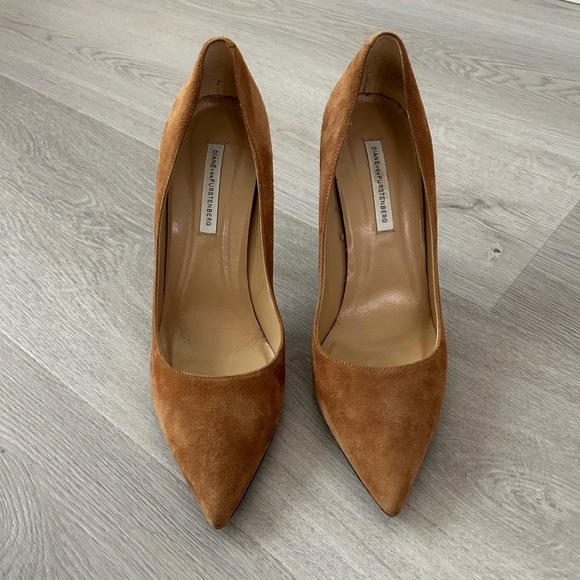 Diane Von Furstenberg Stiletto Pumps - Picture 3 of 8